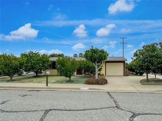 890 Costo Lane, Hemet, CA 92543