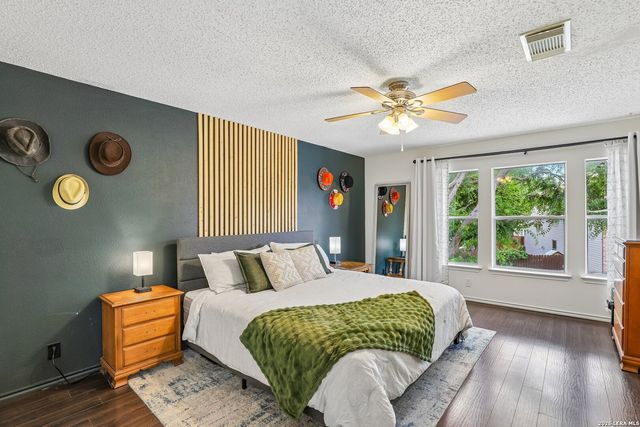 8810 Bridgefield, San Antonio, TX 78240