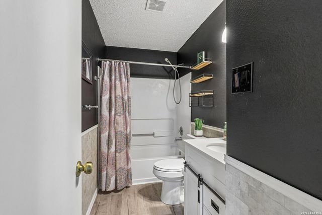 8810 Bridgefield, San Antonio, TX 78240