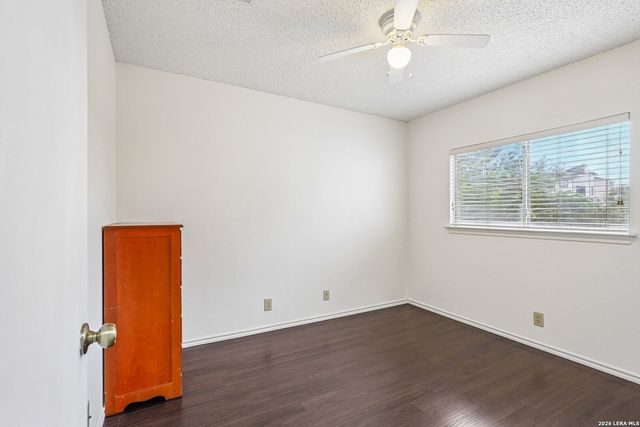 8810 Bridgefield, San Antonio, TX 78240