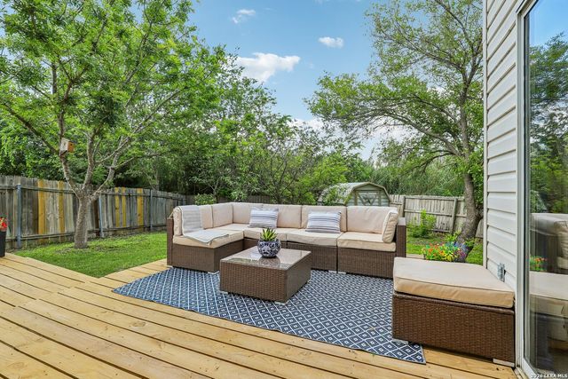 8810 Bridgefield, San Antonio, TX 78240