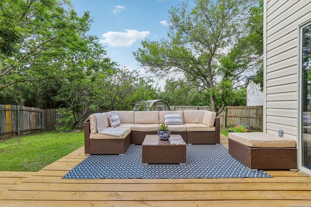 8810 Bridgefield, San Antonio, TX 78240