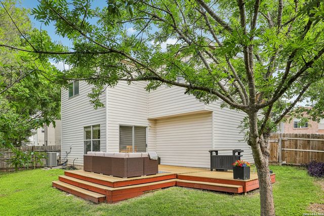 8810 Bridgefield, San Antonio, TX 78240