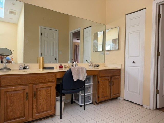 1410 Margate Drive, Buffalo Grove, IL 60089