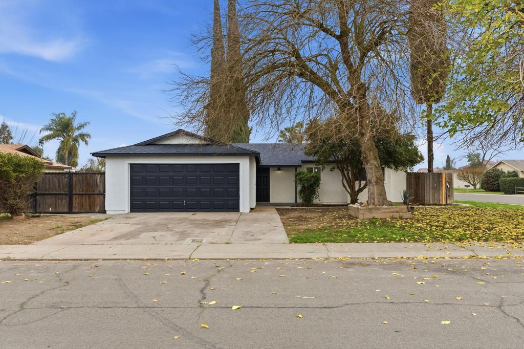 Image 1 of property listing at 4200 Katella Drive, Denair, CA 95316