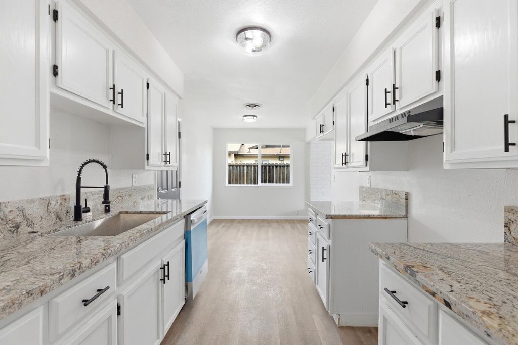 Image 11 of property listing at 4200 Katella Drive, Denair, CA 95316