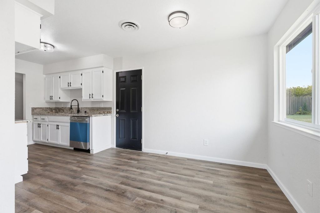 Image 12 of property listing at 4200 Katella Drive, Denair, CA 95316