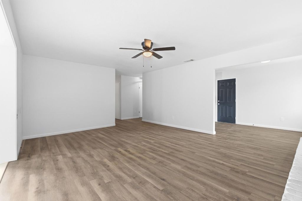 Image 8 of property listing at 4200 Katella Drive, Denair, CA 95316