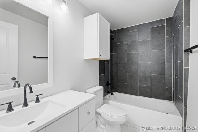 3808 S 31st West Avenue, Tulsa, OK 74107