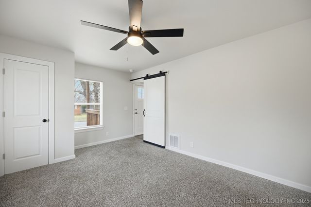 3808 S 31st West Avenue, Tulsa, OK 74107