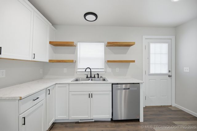 3808 S 31st West Avenue, Tulsa, OK 74107