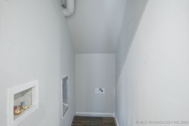 3808 S 31st West Avenue, Tulsa, OK 74107