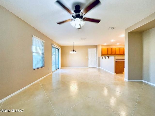 2736 N Neruda Lane, Tucson, AZ 85712