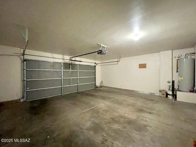 2736 N Neruda Lane, Tucson, AZ 85712