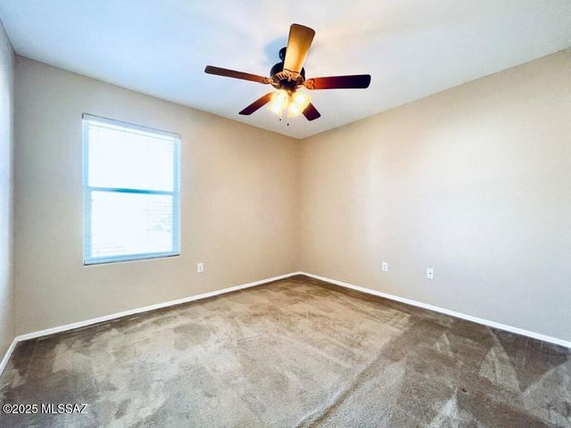 2736 N Neruda Lane, Tucson, AZ 85712