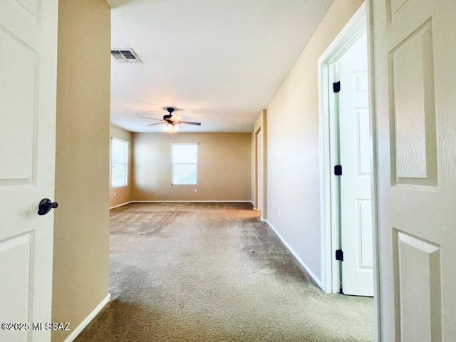 2736 N Neruda Lane, Tucson, AZ 85712