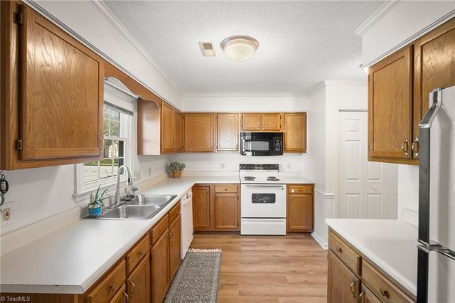 6300 Ridge Haven Road, Greensboro, NC 27410