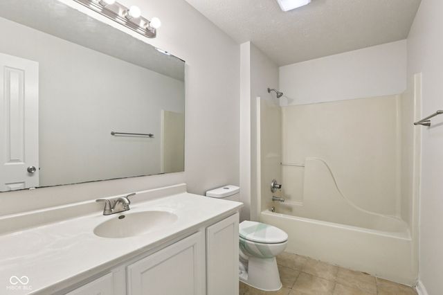 373 Austin Drive, Avon, IN 46123