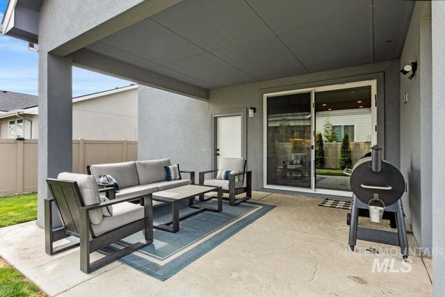 18280 N Tulip Ave, Nampa, ID 83687