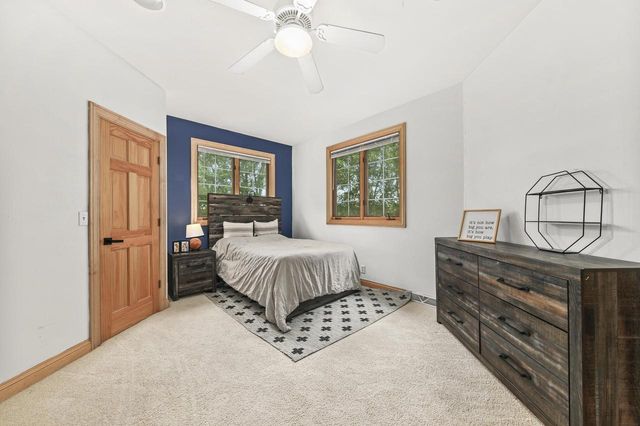 N51W19090 Crest View TERRACE, Menomonee Falls, WI 53051