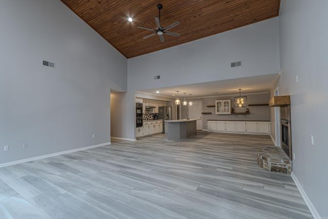 4000 MCDANIEL Road, Paragould, AR 72450