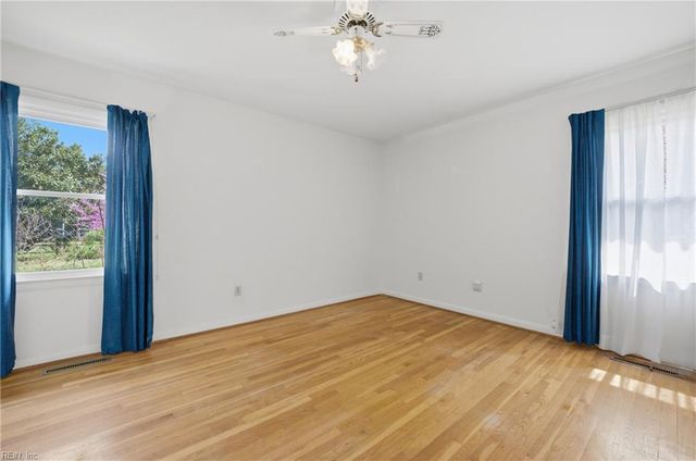 201 Hankins ST, Hampton, VA 23669