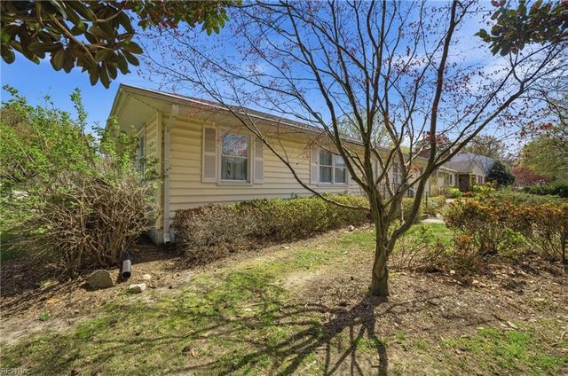 201 Hankins ST, Hampton, VA 23669