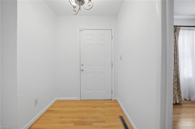 201 Hankins ST, Hampton, VA 23669