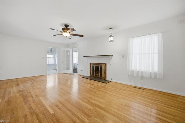 201 Hankins ST, Hampton, VA 23669