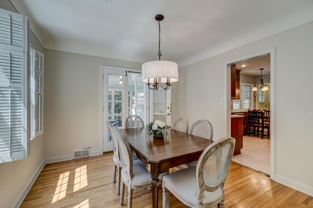 329 Stonebridge Boulevard, Saint Paul, MN 55105