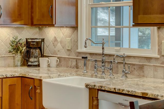 329 Stonebridge Boulevard, Saint Paul, MN 55105