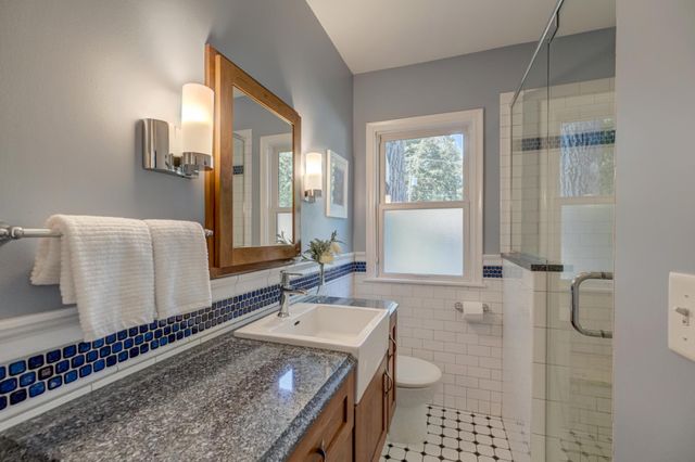 329 Stonebridge Boulevard, Saint Paul, MN 55105