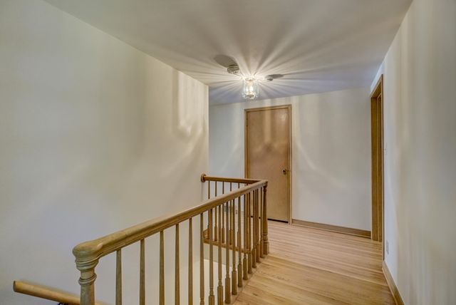 329 Stonebridge Boulevard, Saint Paul, MN 55105