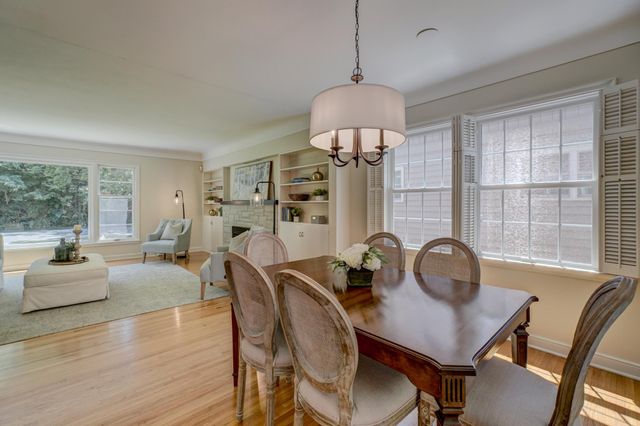 329 Stonebridge Boulevard, Saint Paul, MN 55105