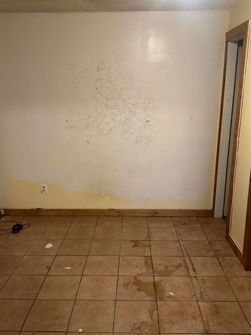 2741 Roberts Street, Norton Shores, MI 49444