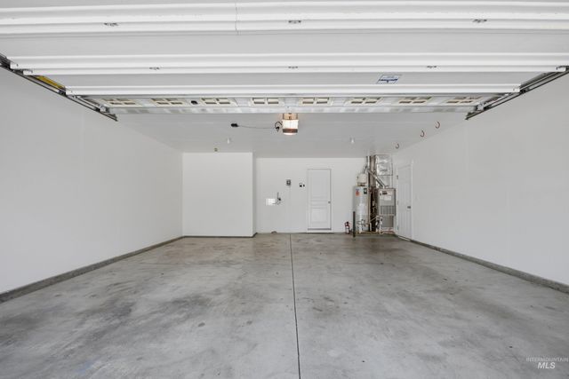 6506 S Warwickshire Ave, Boise, ID 83709