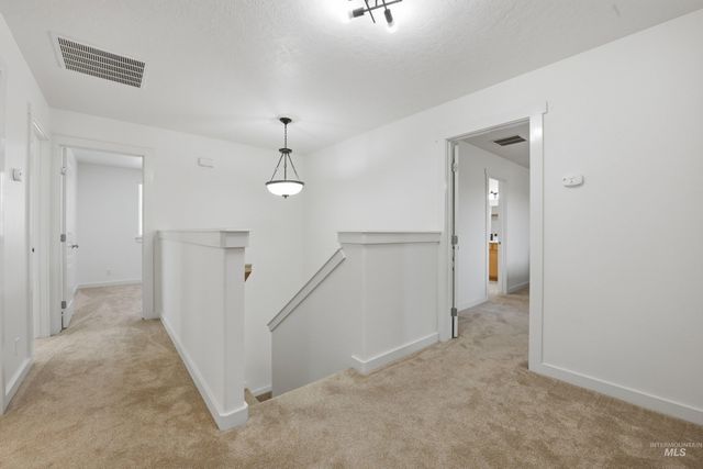 6506 S Warwickshire Ave, Boise, ID 83709