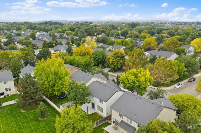 6506 S Warwickshire Ave, Boise, ID 83709