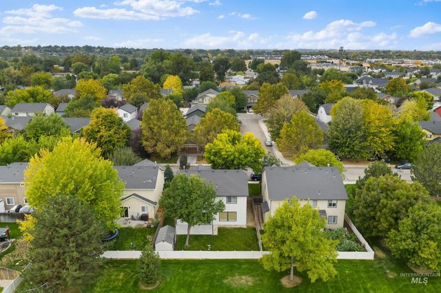 6506 S Warwickshire Ave, Boise, ID 83709