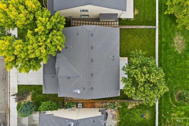 6506 S Warwickshire Ave, Boise, ID 83709