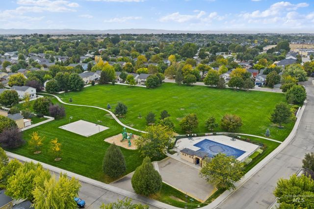 6506 S Warwickshire Ave, Boise, ID 83709