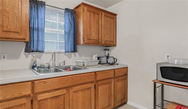 1009 West 17th Street, Bryan, TX 77803