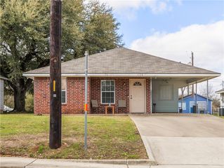 1009 West 17th Street, Bryan, TX 77803
