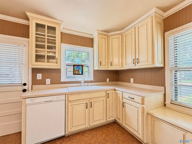 1110 7th Avenue, Decatur, AL 35601