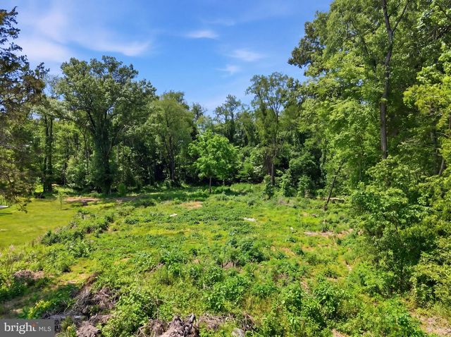 5516 SUMMIT ST, Centreville, VA 20120