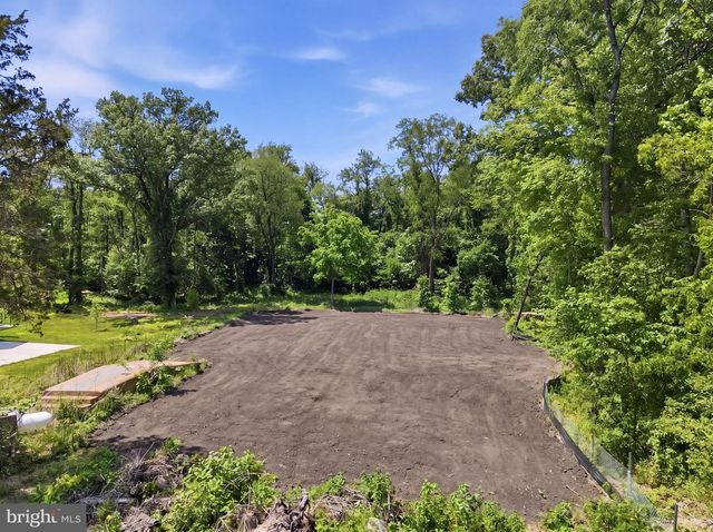 5516 SUMMIT ST, Centreville, VA 20120