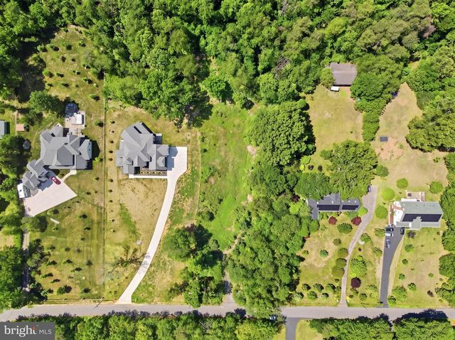 5516 SUMMIT ST, Centreville, VA 20120
