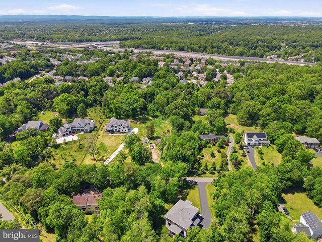 5516 SUMMIT ST, Centreville, VA 20120