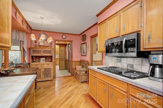 1360 Betsy Drive, Charlotte, NC 28211