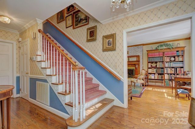 1360 Betsy Drive, Charlotte, NC 28211